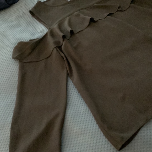 Banana Republic Black Cold shoulder long sleeve blouse - Picture 2 of 5